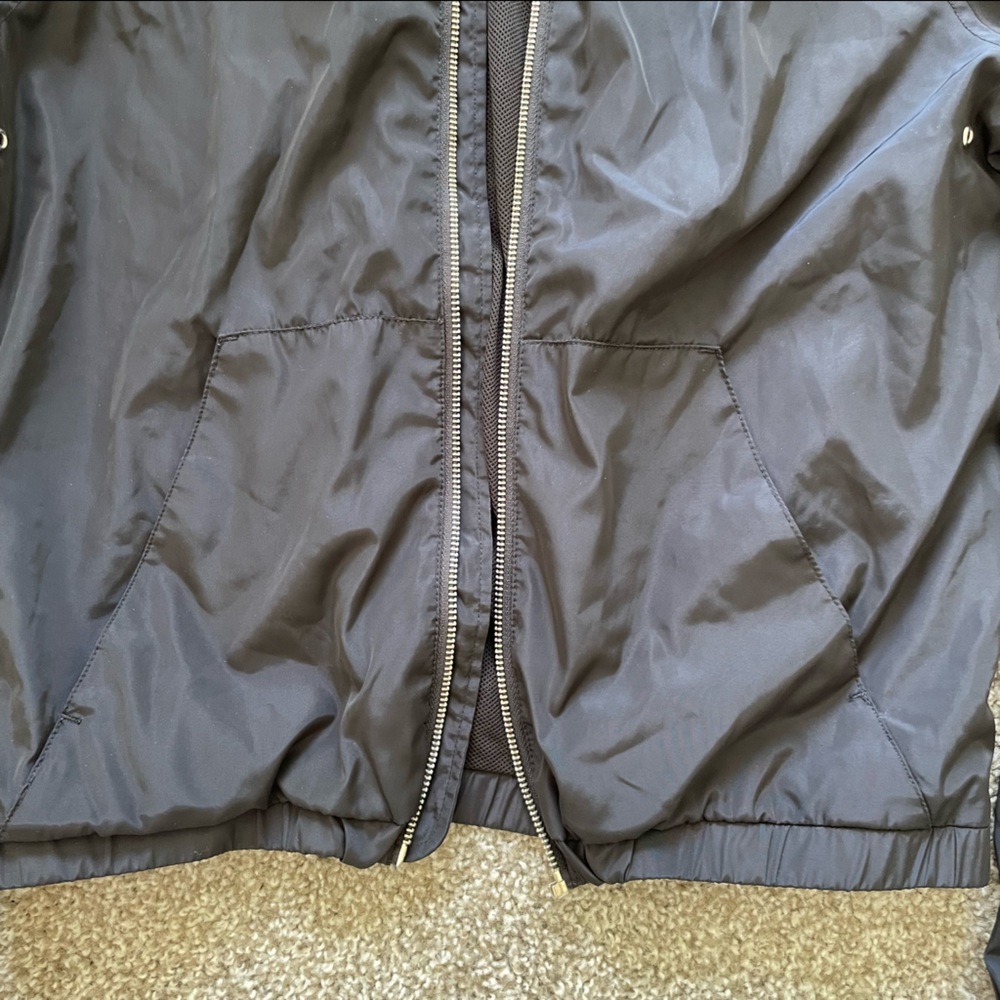 Forever 21 Black Windbreaker - Picture 2 of 4